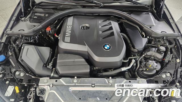 BMW 3-Series 320i