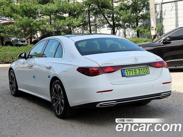 Mercedes-Benz E-Class E350e 4MATIC
