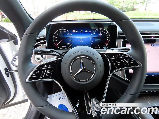 Mercedes-Benz E-Class E350e 4MATIC