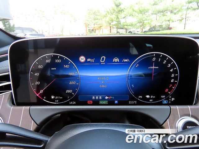 Mercedes-Benz E-Class E350e 4MATIC