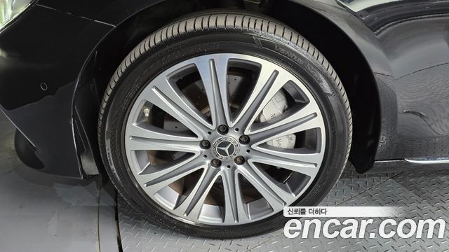 Mercedes-Benz E-Class E450 4MATIC Exclusive