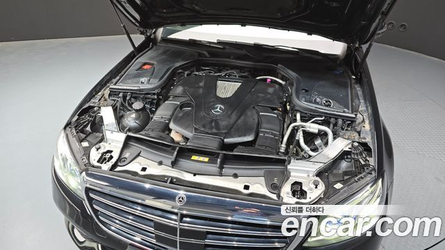 Mercedes-Benz E-Class E450 4MATIC Exclusive