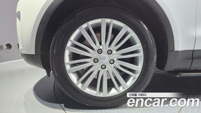 Land Rover Discovery 3.0 TD6 HSE Luxury