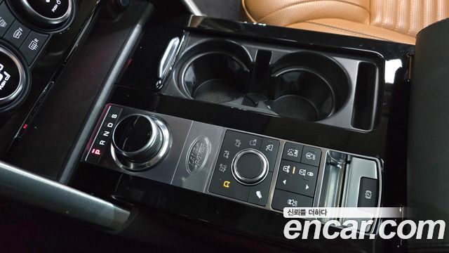 Land Rover Discovery 3.0 TD6 HSE Luxury
