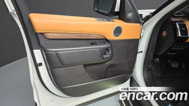 Land Rover Discovery 3.0 TD6 HSE Luxury