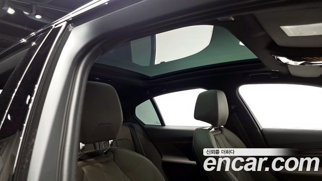 BMW 5-Series 520i Special Edition