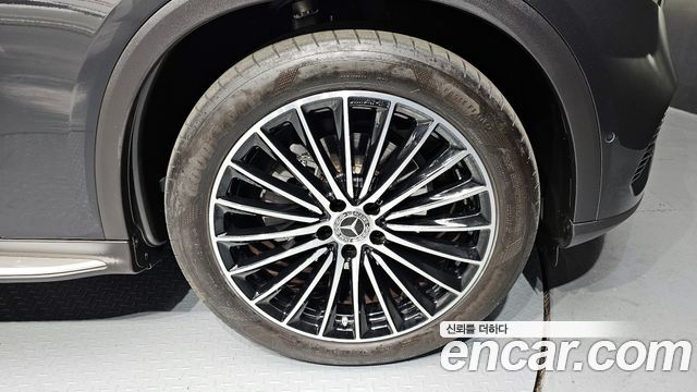 Mercedes-Benz GLC-Class GLC 300 4MATIC Avantgarde