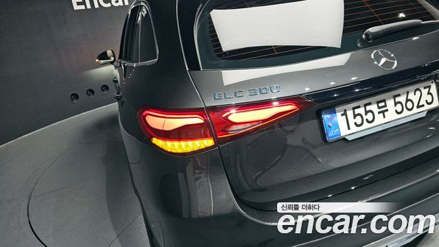 Mercedes-Benz GLC-Class GLC 300 4MATIC Avantgarde