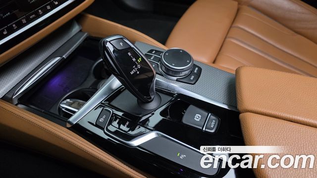 BMW 5-Series 520d xDrive M Sport Package