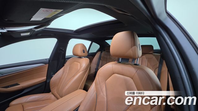 BMW 5-Series 520d xDrive M Sport Package