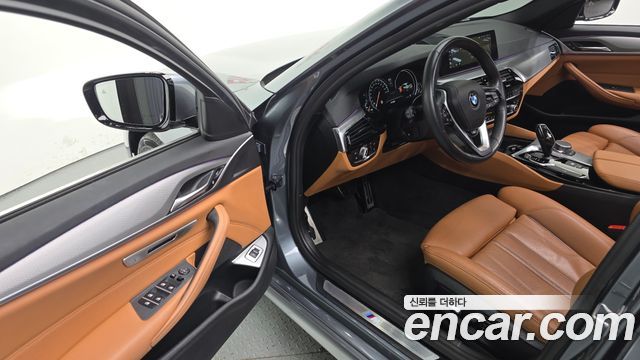 BMW 5-Series 520d xDrive M Sport Package