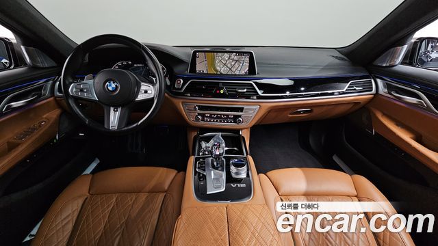 BMW 7-Series M760Li xDrive