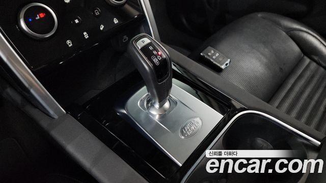 Land Rover Discovery Sport P250 SE