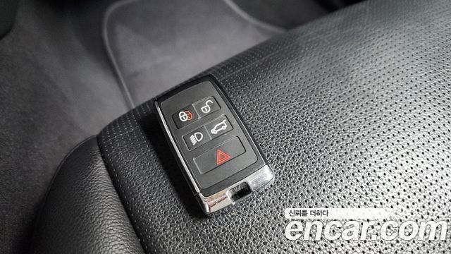 Land Rover Discovery Sport P250 SE