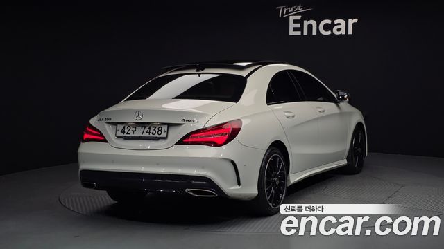 Mercedes-Benz CLA-Class CLA250 4MATIC AMG Line