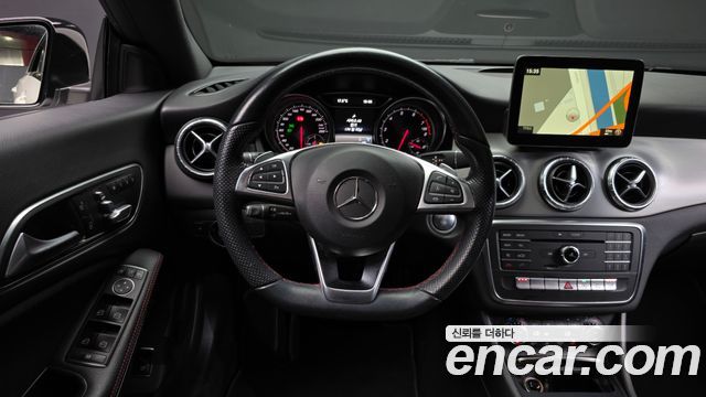 Mercedes-Benz CLA-Class CLA250 4MATIC AMG Line