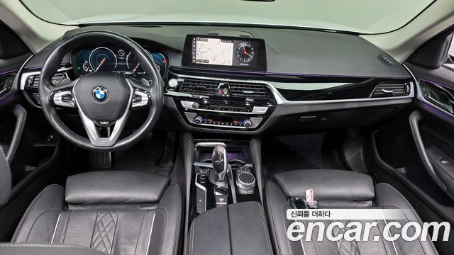 BMW 5-Series 520d xDrive Luxury Plus