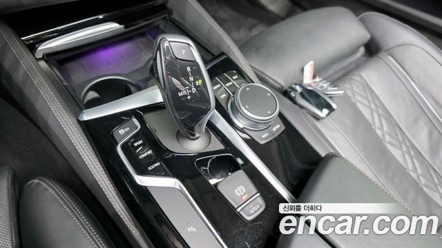 BMW 5-Series 520d xDrive Luxury Plus