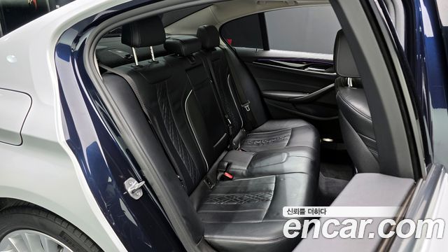 BMW 5-Series 520d xDrive Luxury Plus