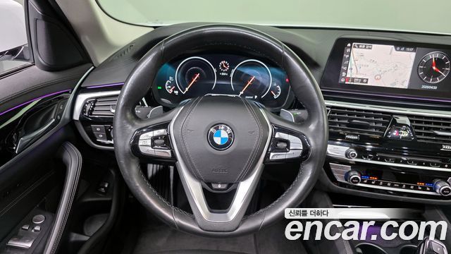 BMW 5-Series 520d xDrive Luxury Plus