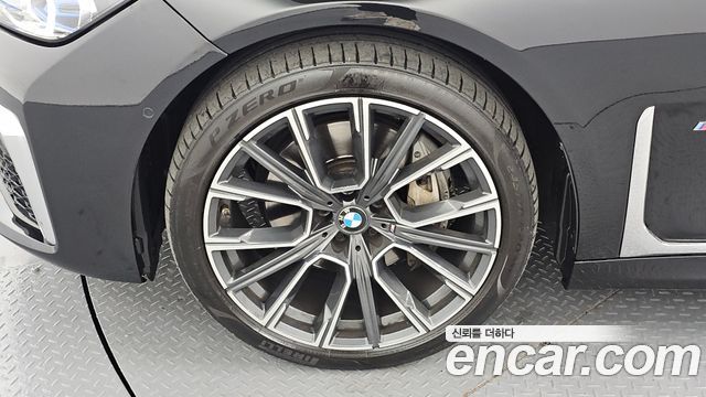 BMW 7-Series 740Li xDrive M Sport Package