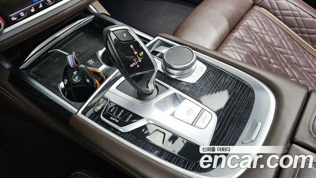 BMW 7-Series 740Li xDrive M Sport Package