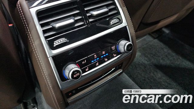 BMW 7-Series 740Li xDrive M Sport Package