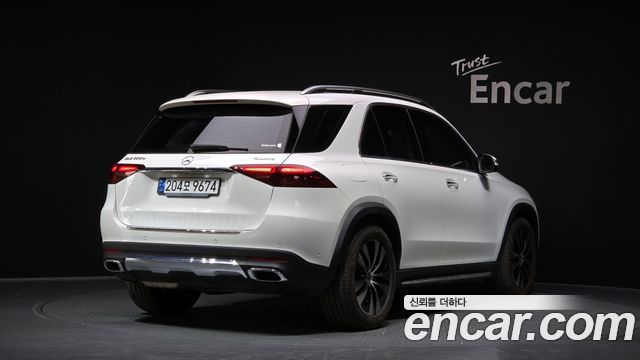 Mercedes-Benz GLE-Class GLE300d 4MATIC