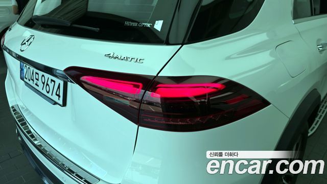 Mercedes-Benz GLE-Class GLE300d 4MATIC