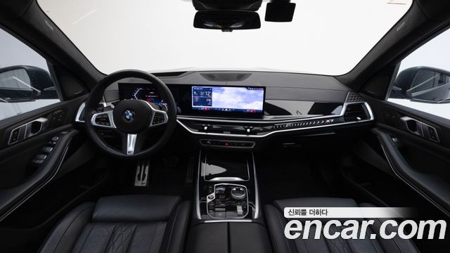 BMW X7 xDrive 40i Design Pure Excellence 6-Seater