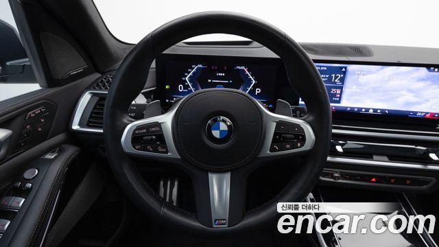 BMW X7 xDrive 40i Design Pure Excellence 6-Seater