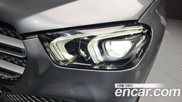 Mercedes-Benz GLE-Class GLE300d 4MATIC