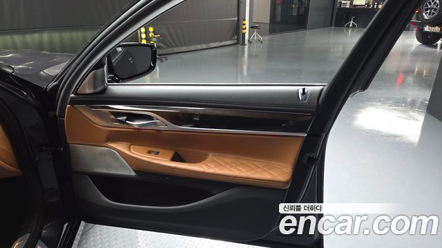 BMW 7-Series 730d xDrive Design Pure Excellence