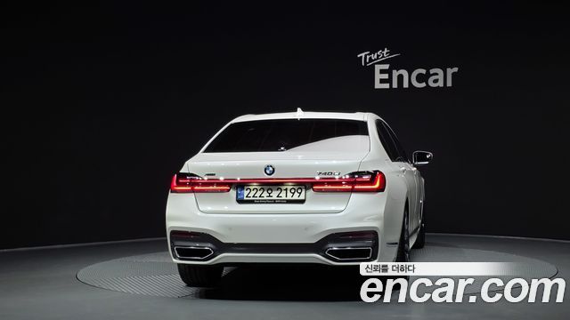 BMW 7-Series 740Li xDrive M Sport Package