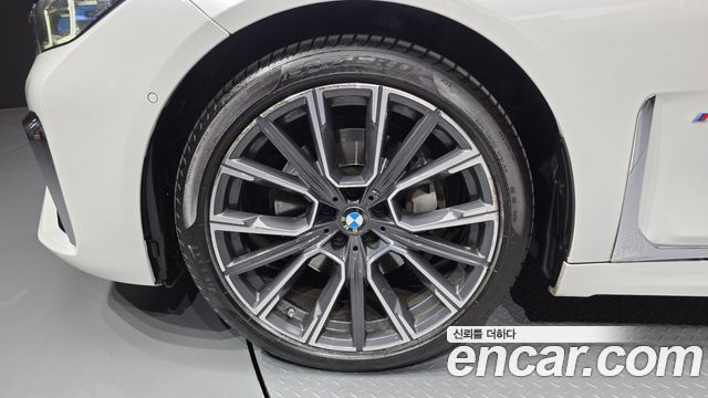 BMW 7-Series 740Li xDrive M Sport Package