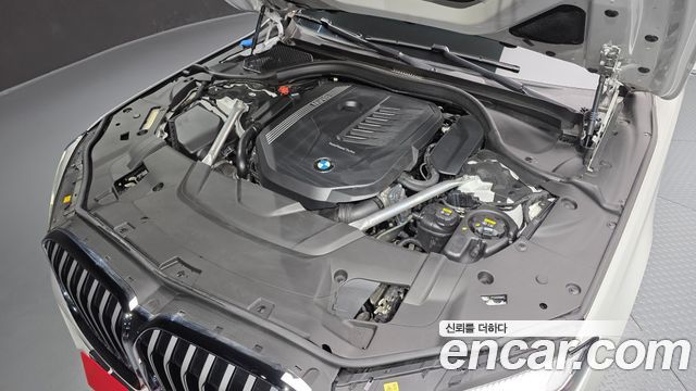 BMW 7-Series 740Li xDrive M Sport Package