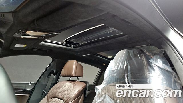 BMW 7-Series 740Li xDrive M Sport Package