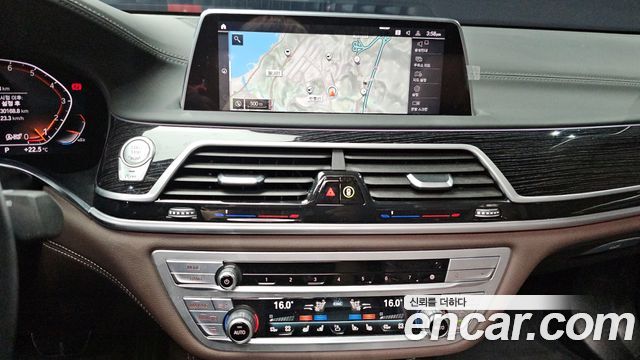 BMW 7-Series 740Li xDrive M Sport Package