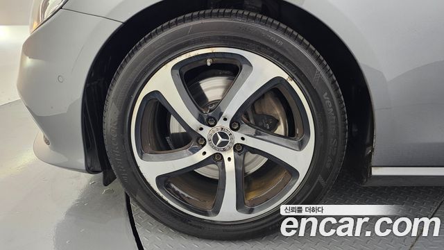 Mercedes-Benz E-Class E250 Avantgarde