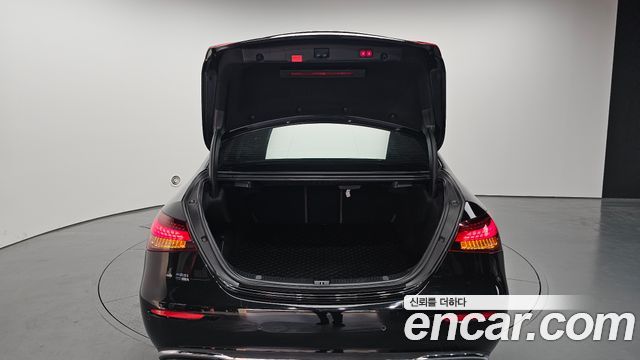 Mercedes-Benz E-Class E220d 4MATIC Exclusive
