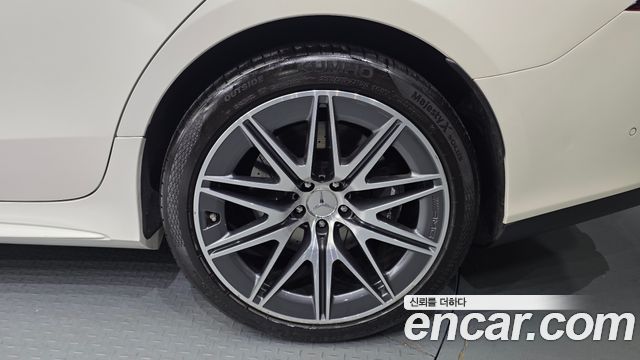 Mercedes-Benz AMG GT 4Door 43 4MATIC+