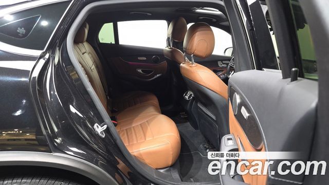 Mercedes-Benz GLC-Class GCL300 4MATIC Coupe