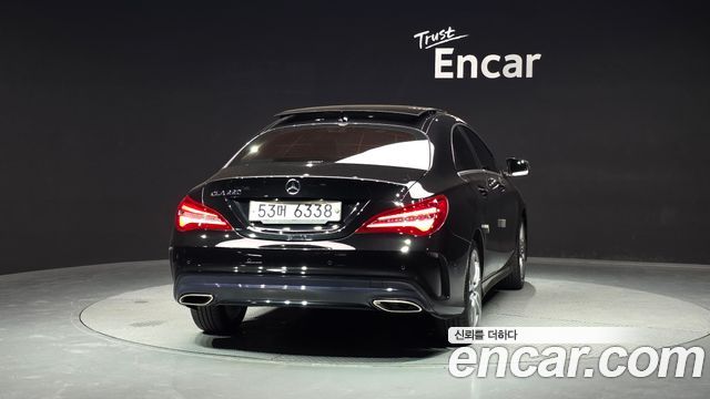 Mercedes-Benz CLA-Class CLA220 AMG Line