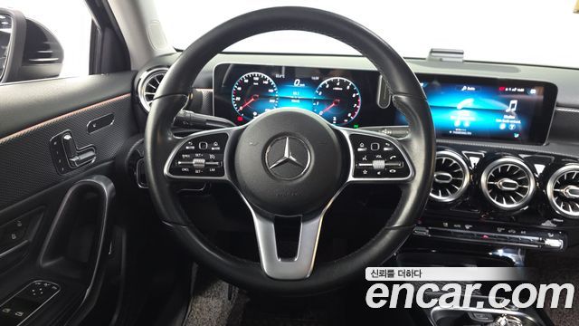 Mercedes-Benz A-Class A250 4MATIC Sedan