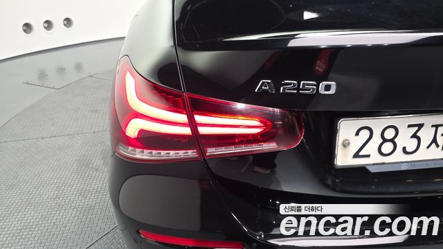 Mercedes-Benz A-Class A250 4MATIC Sedan