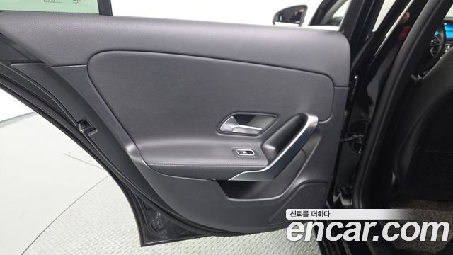 Mercedes-Benz A-Class A250 4MATIC Sedan