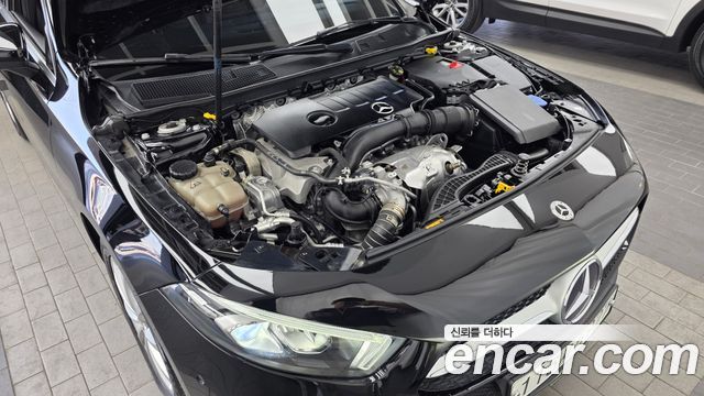 Mercedes-Benz A-Class A220 Hatchback