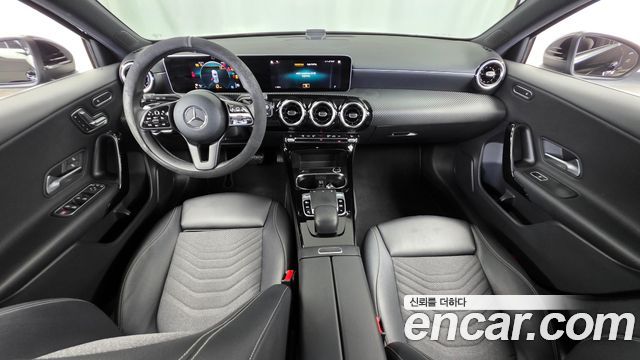 Mercedes-Benz A-Class A220 Hatchback
