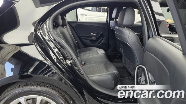 Mercedes-Benz A-Class A220 Hatchback