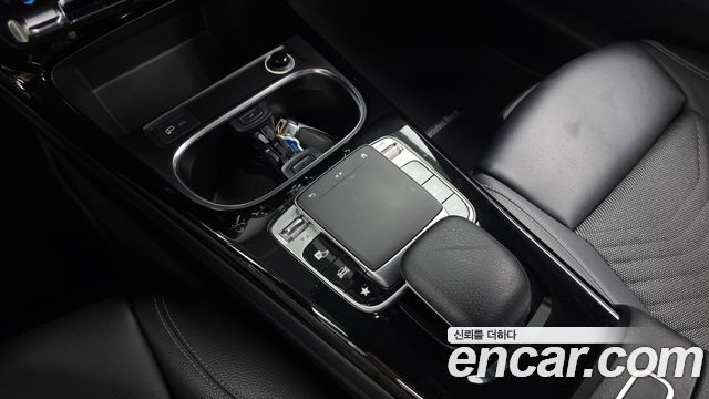 Mercedes-Benz A-Class A220 Hatchback